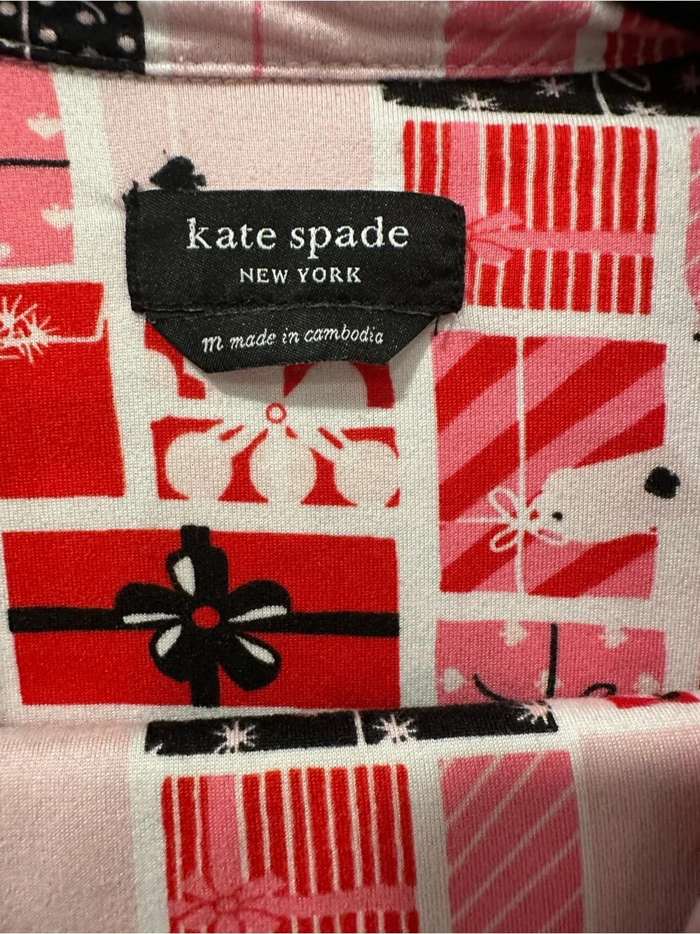 kate spade Pink, Red & Black Gift Box Print Long Sleeve Pajama Set. Size M